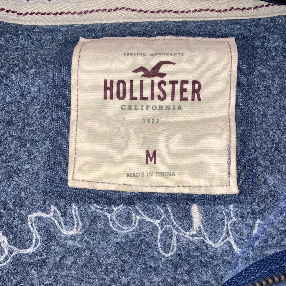 Hollister Zippered Hoodie - Picture 4 of 5